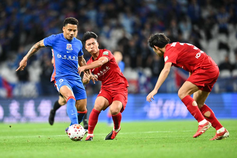 以马哈切夫领衔MMA新时代从轻量级王者到综合格斗历史地位全面解析