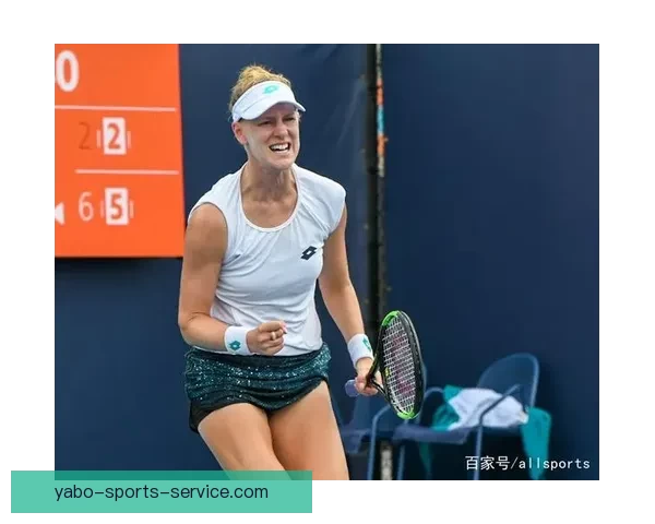 摇滚巨星邦·乔维现身迈阿密大师赛与网坛名将萨芬卢布合影互动