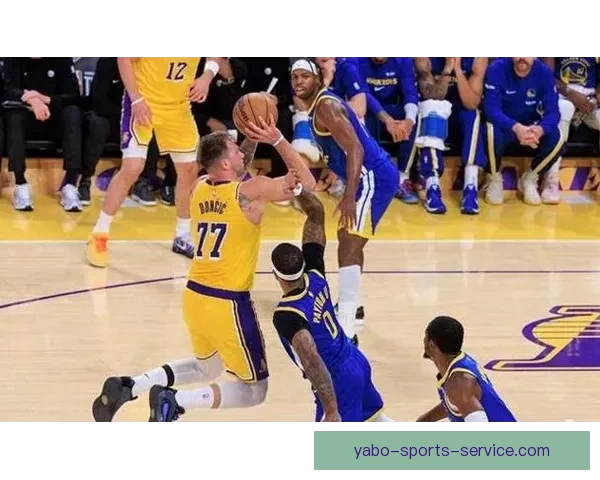 湖人连败止步活塞双杀无缘十连胜詹姆斯带伤仍准三双东契奇32分遗憾收官